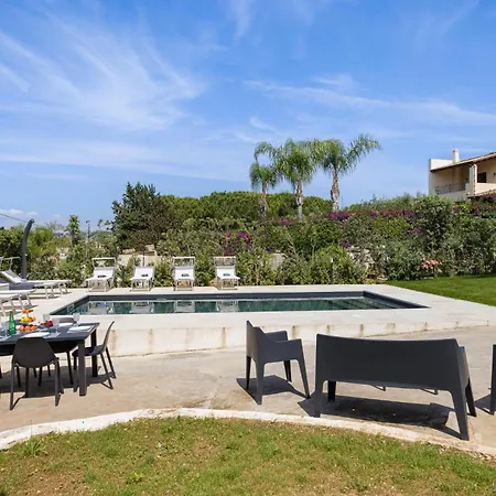 4 Bedroom Villa, Private Pool, *