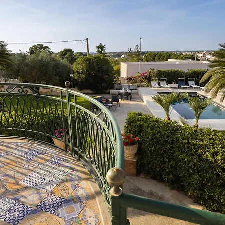 Villa 4 Bedroom Villa, Private Pool, Marsala